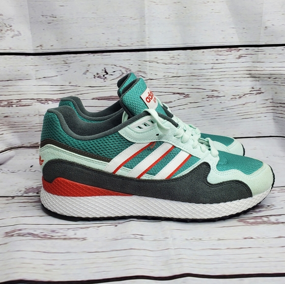 Adidas Originals Ultra-Tech Sneakers - Picture 4 of 7